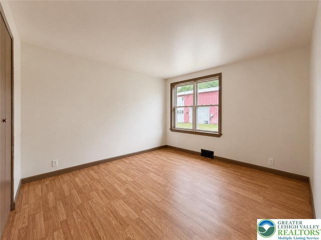 4995 Mountain Road, Slatington Boro, PA 18080