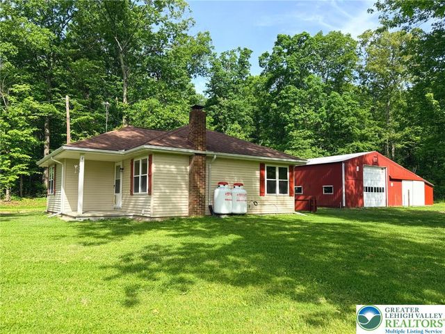 4995 Mountain Road, Slatington Boro, PA 18080