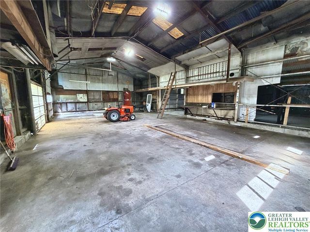 4995 Mountain Road, Slatington Boro, PA 18080