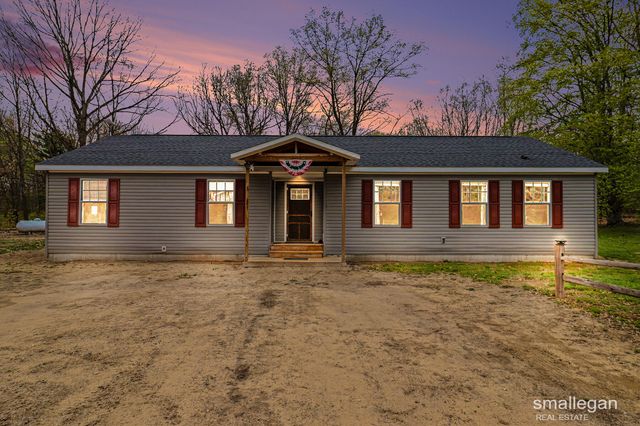 21176 3 Mile Road, Morley, MI 49336