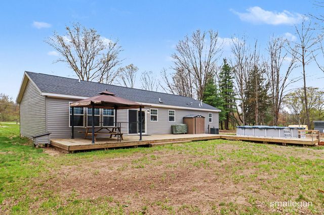 21176 3 Mile Road, Morley, MI 49336
