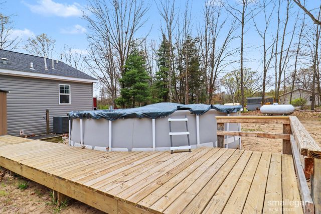 21176 3 Mile Road, Morley, MI 49336