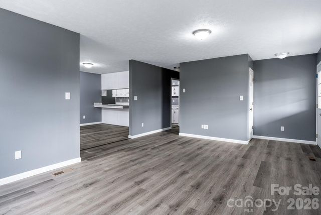 7215 Hwy 421 Highway N, Vilas, NC 28692