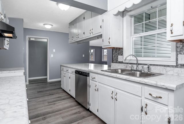 7215 Hwy 421 Highway N, Vilas, NC 28692