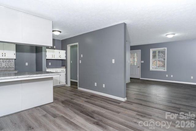 7215 Hwy 421 Highway N, Vilas, NC 28692