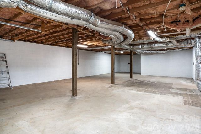 7215 Hwy 421 Highway N, Vilas, NC 28692