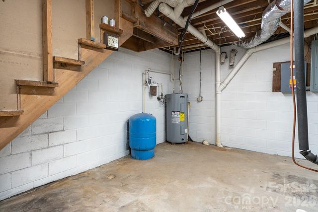 7215 Hwy 421 Highway N, Vilas, NC 28692