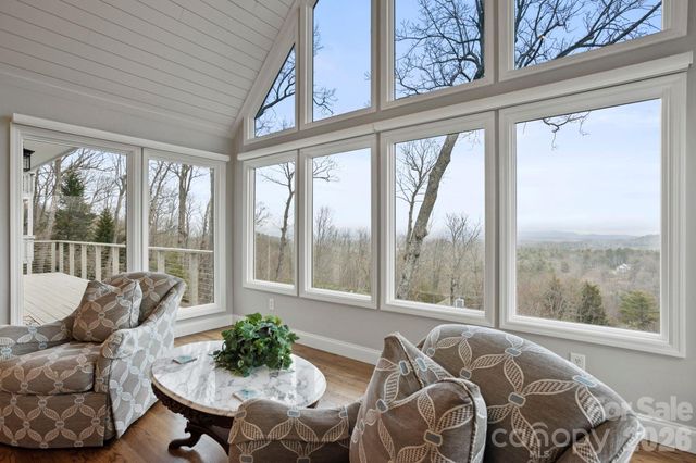 330 Dawnbrook Drive, Flat Rock, NC 28731