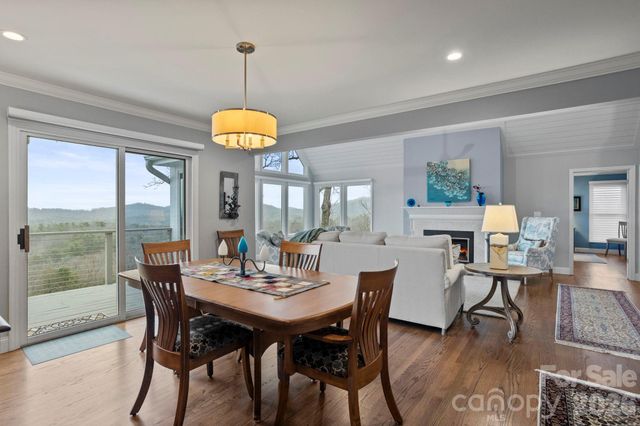 330 Dawnbrook Drive, Flat Rock, NC 28731