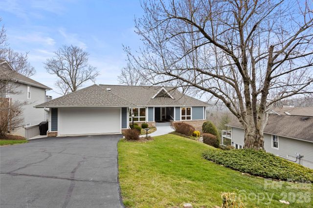 330 Dawnbrook Drive, Flat Rock, NC 28731