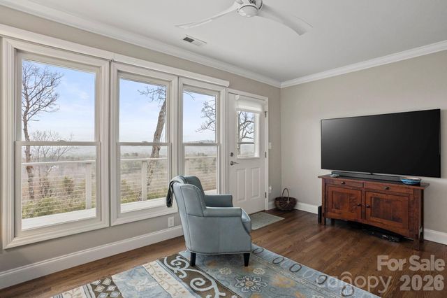 330 Dawnbrook Drive, Flat Rock, NC 28731