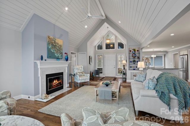 330 Dawnbrook Drive, Flat Rock, NC 28731