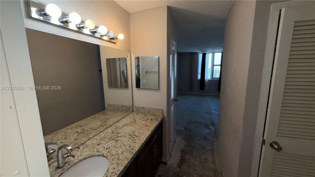 2030 S Ocean Dr 1503, Hallandale Beach, FL 33009