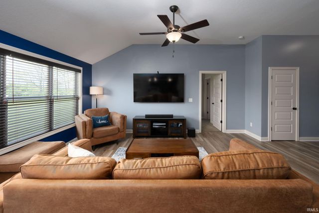 1207 Brenton Pass, Fort Wayne, IN 46818