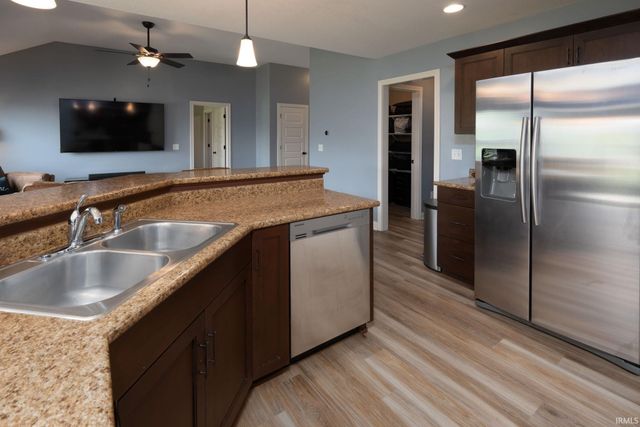 1207 Brenton Pass, Fort Wayne, IN 46818
