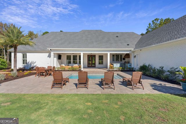 145 Lone Pine Court, Waverly, GA 31565