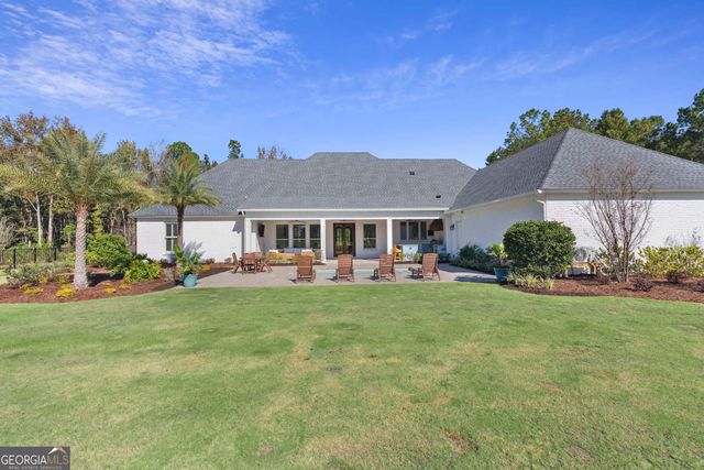 145 Lone Pine Court, Waverly, GA 31565