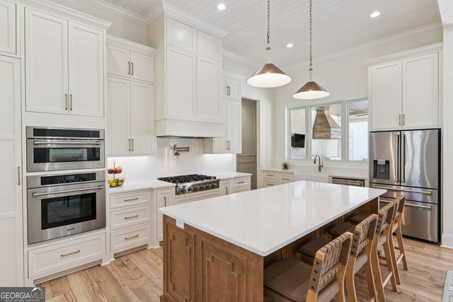 145 Lone Pine Court, Waverly, GA 31565