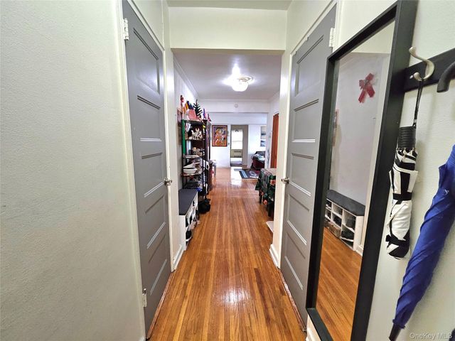 113-15 34 5C, Corona, NY 11368