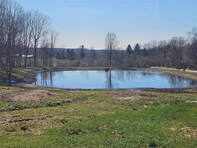 4401 OLD STATE Road, Mckean, PA 16426