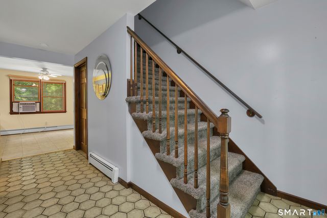 16 Shanda Lane, Tolland, CT 06084