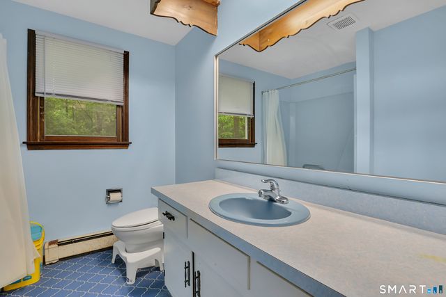 16 Shanda Lane, Tolland, CT 06084