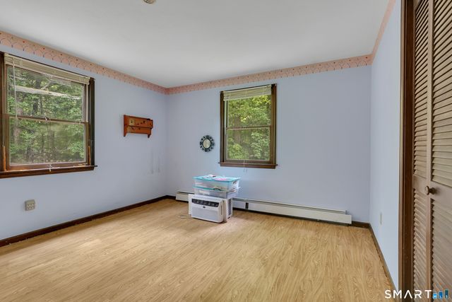 16 Shanda Lane, Tolland, CT 06084