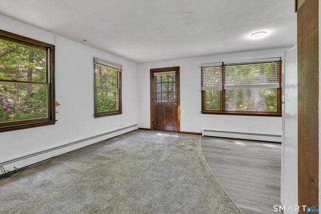 16 Shanda Lane, Tolland, CT 06084