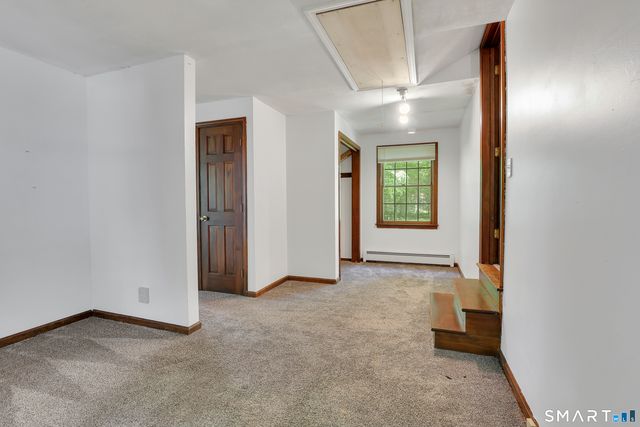 16 Shanda Lane, Tolland, CT 06084
