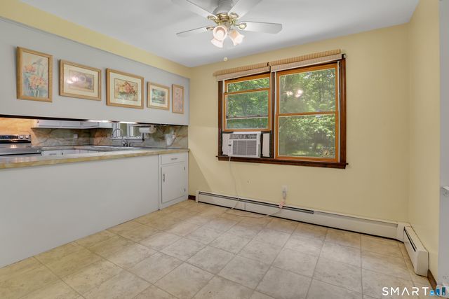 16 Shanda Lane, Tolland, CT 06084