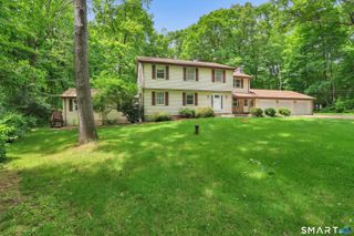 16 Shanda Lane, Tolland, CT 06084