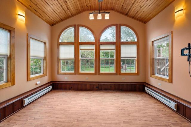 2407 Melrose AVENUE, Waukegan, IL 60085