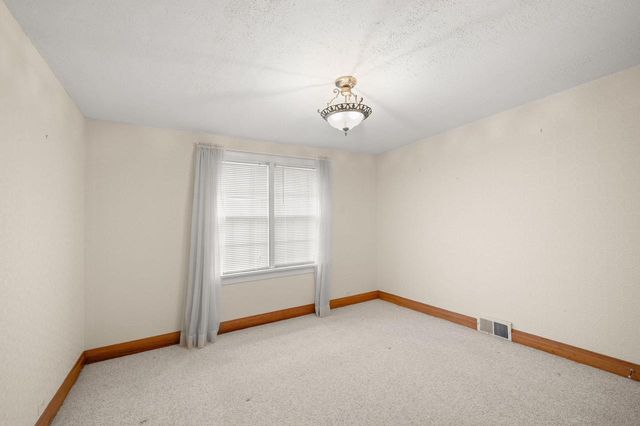 2407 Melrose AVENUE, Waukegan, IL 60085