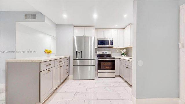 6195 W 18th Ave G101, Hialeah, FL 33012