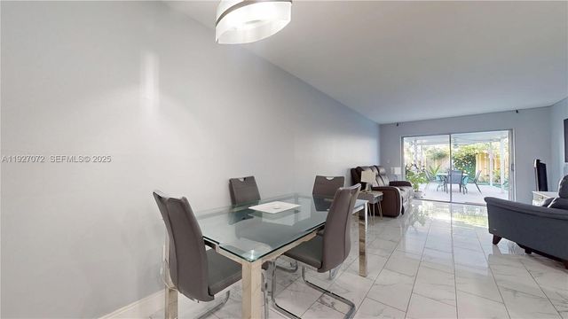 6195 W 18th Ave G101, Hialeah, FL 33012