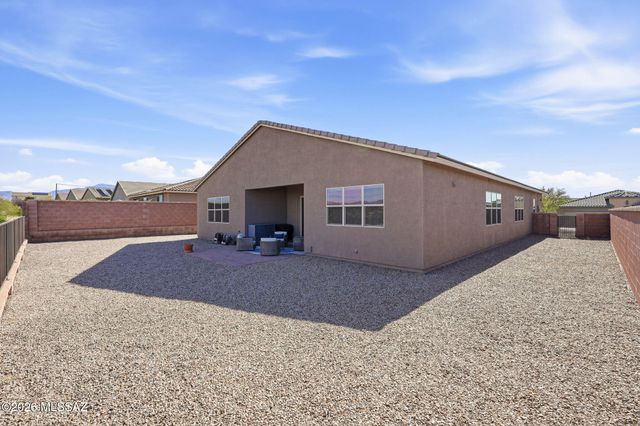1451 E Stronghold Canyon Lane, Sahuarita, AZ 85629