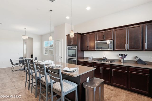 1451 E Stronghold Canyon Lane, Sahuarita, AZ 85629