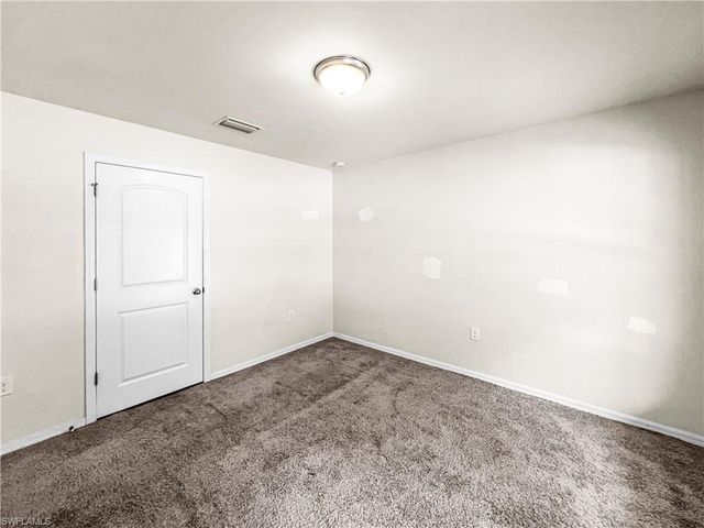 18321 Gibraltar LN, Lehigh Acres, FL 33936