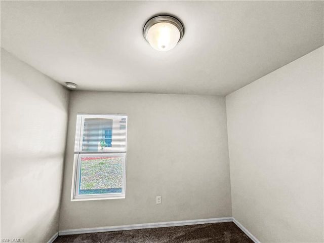 18321 Gibraltar LN, Lehigh Acres, FL 33936