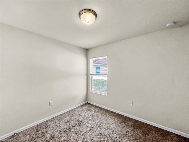 18321 Gibraltar LN, Lehigh Acres, FL 33936