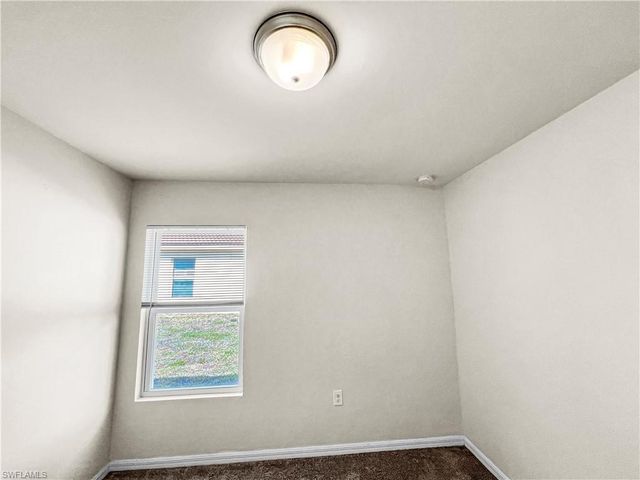 18321 Gibraltar LN, Lehigh Acres, FL 33936