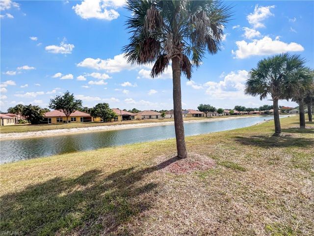 18321 Gibraltar LN, Lehigh Acres, FL 33936