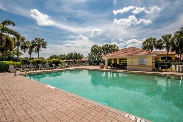 18321 Gibraltar LN, Lehigh Acres, FL 33936