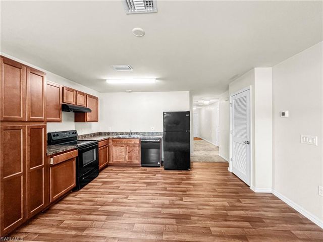 18321 Gibraltar LN, Lehigh Acres, FL 33936