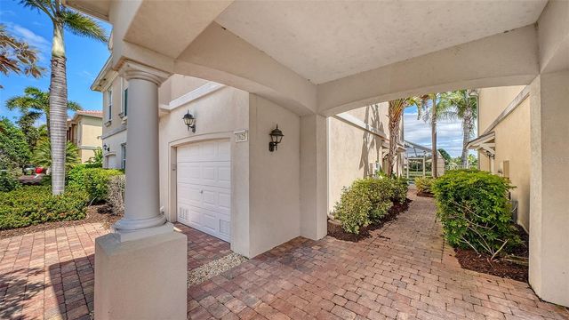 1625 BURGOS DRIVE 1625, Sarasota, FL 34238