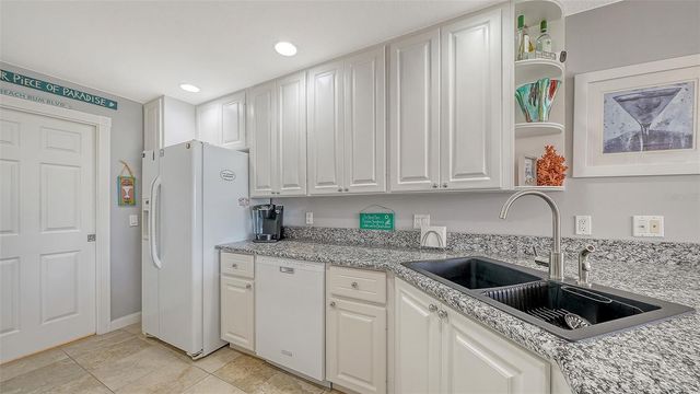 1625 BURGOS DRIVE 1625, Sarasota, FL 34238