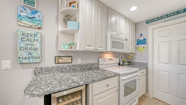 1625 BURGOS DRIVE 1625, Sarasota, FL 34238