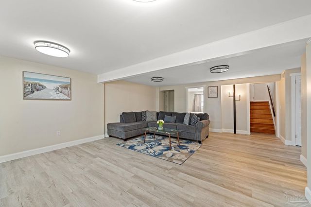 6380 Keating Rd, Pensacola, FL 32504