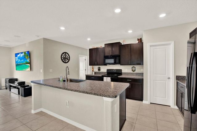 7505 SAMUEL IVY DRIVE, Tampa, FL 33619