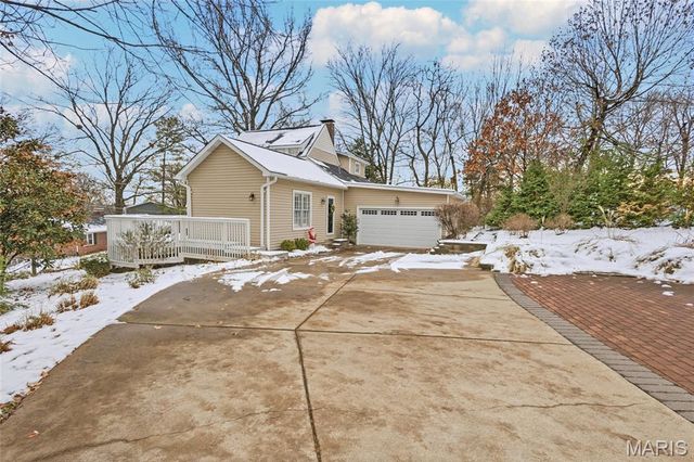 19 Ponca Trail, Kirkwood, MO 63122